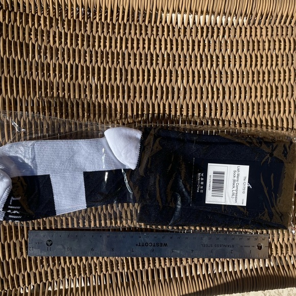 Compression socks for exercise (buy more- save $) - Picture 5 of 7